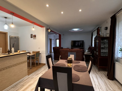 Duplex cu 5 camere de vanzare in localitatea Mosnita Noua imagine mica 5, foxfort.ro