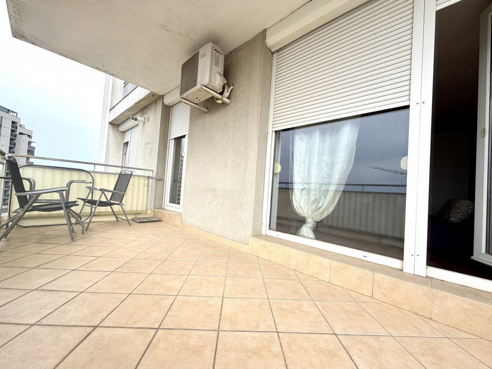 Apartament cu 2 camere mobilat si balcon generos - zona Aradului 10, foxfort.ro