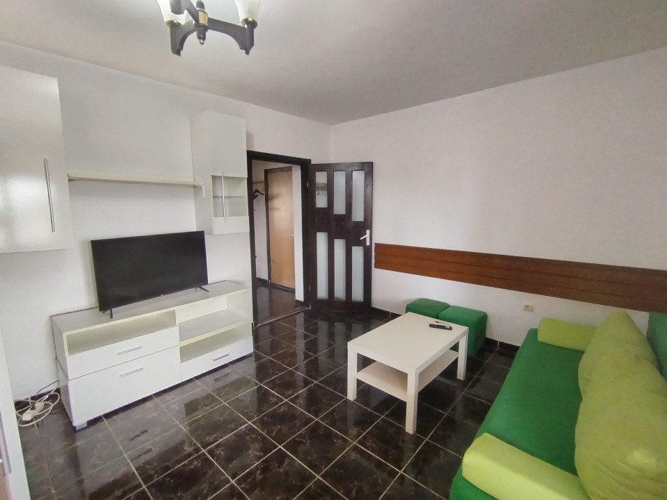Apartament cu o camera de inchiriat in zona Girocului 11, foxfort.ro