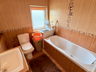 Apartament de vanzare cu 3 camere, etaj 2 zona Giarmata Vii imagine mica 10, foxfort.ro