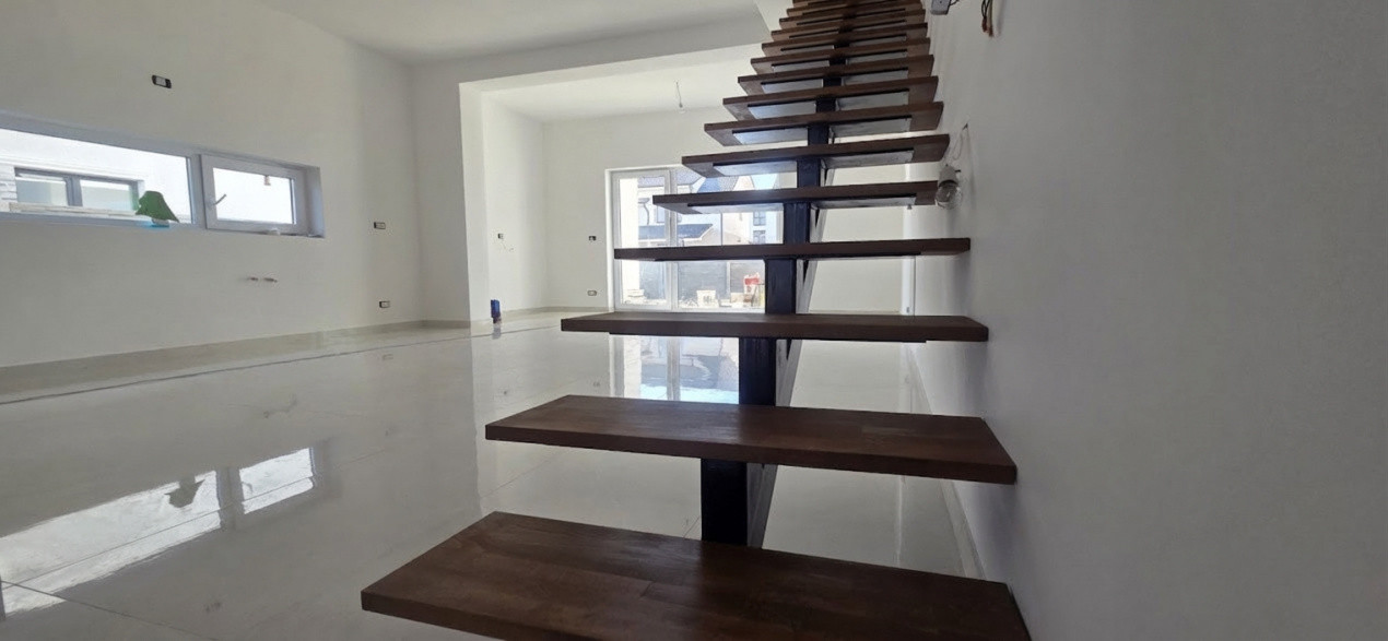 Duplex finisat complet la asfalt - zona Mosnita Noua 11, foxfort.ro