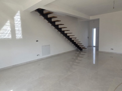 Duplex finisat complet la asfalt - zona Mosnita Noua imagine mica 10, foxfort.ro