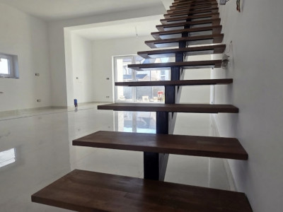Duplex finisat complet la asfalt - zona Mosnita Noua imagine mica 11, foxfort.ro