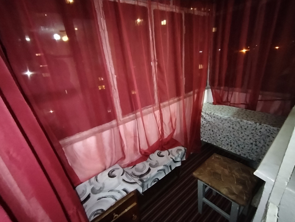 Apartament cu 3 camere de vanzare in zona Sagului 9, foxfort.ro