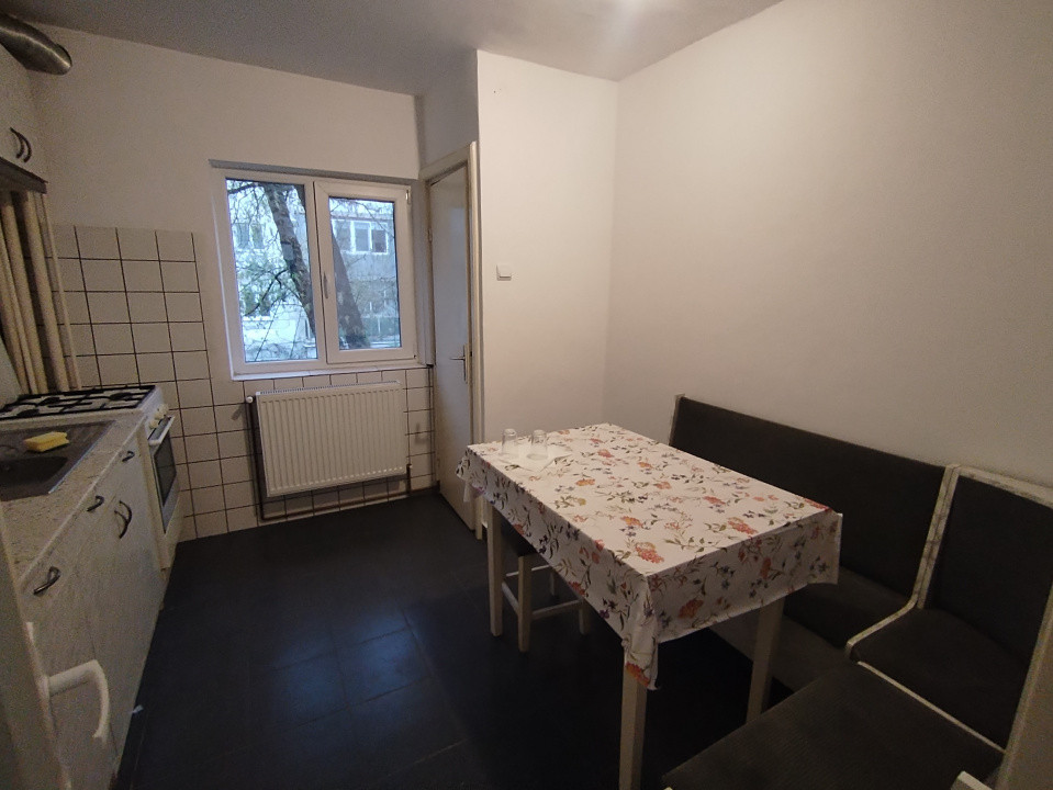 Apartament cu 2 camere de inchiriat in zona Girocului 11, foxfort.ro