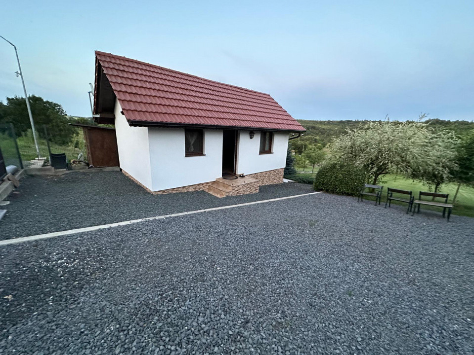 Casa de vacanta cu teren de 2344 mp - zona Nadas 2, foxfort.ro