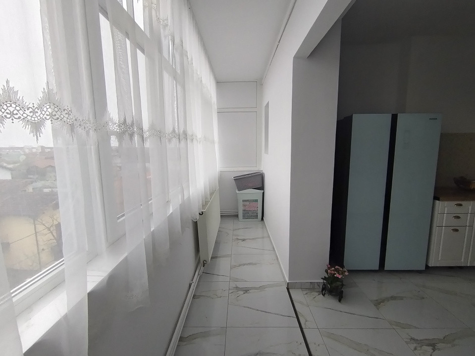 COMISION 0% Apartament cu 4 camere de vanzare, zona Sagului 12, foxfort.ro