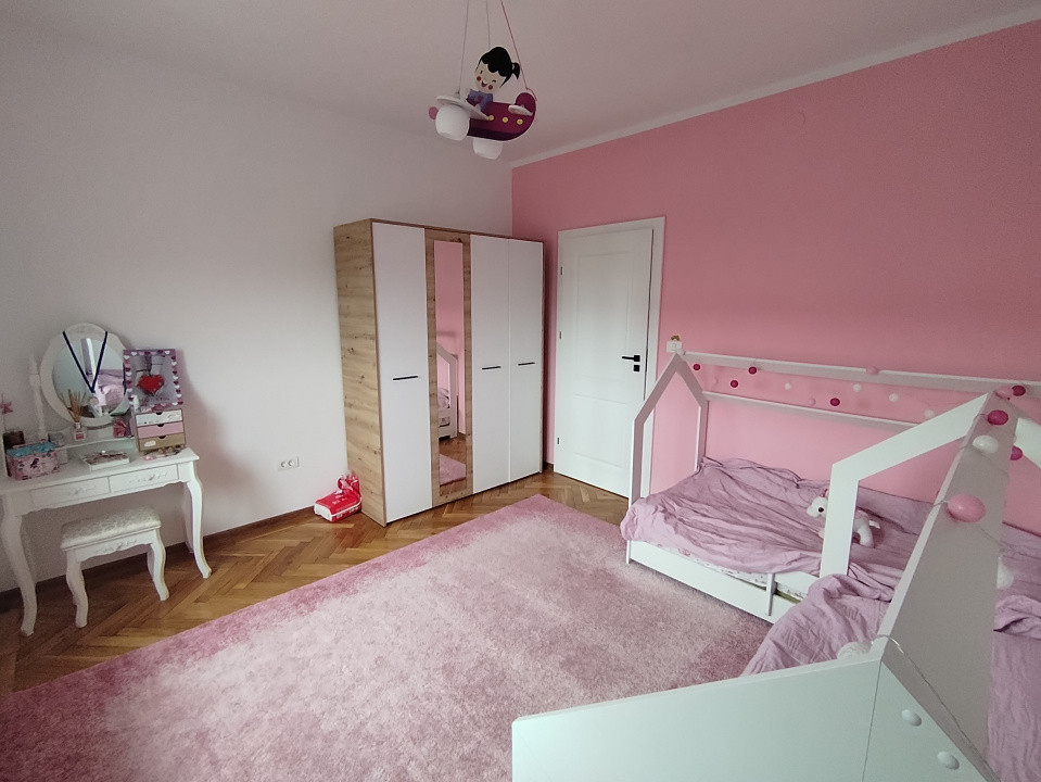 COMISION 0% Apartament cu 4 camere de vanzare, zona Sagului 21, foxfort.ro