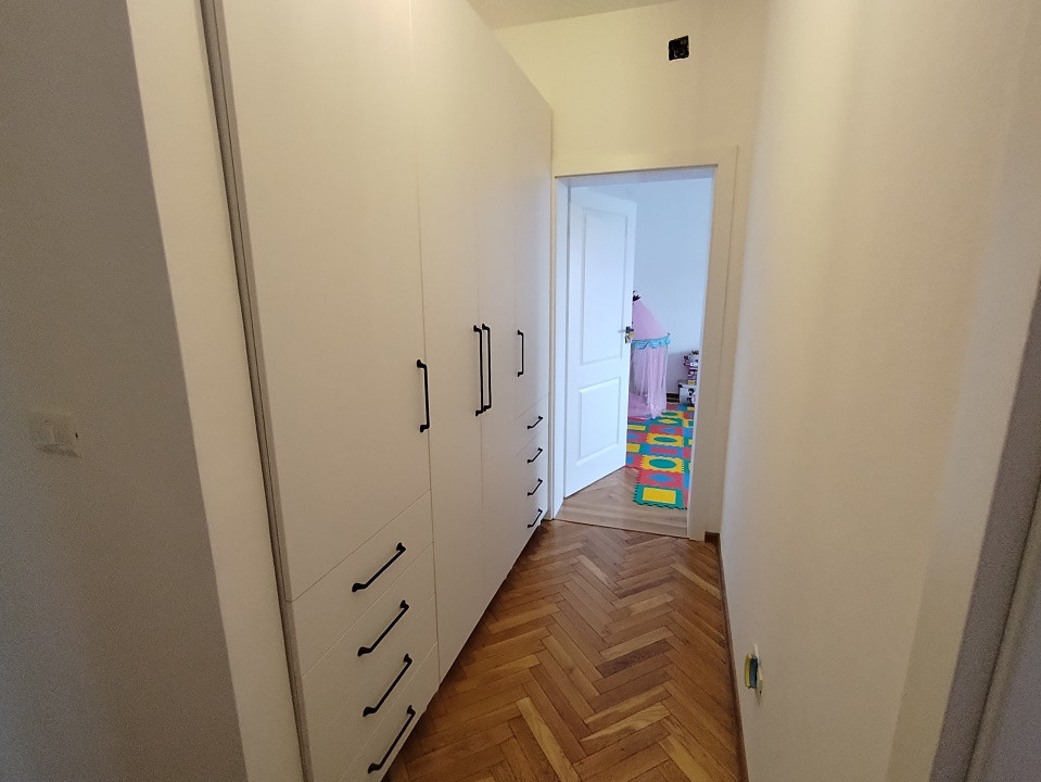 COMISION 0% Apartament cu 4 camere de vanzare, zona Sagului 24, foxfort.ro