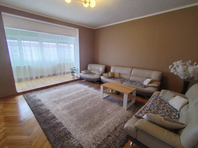 COMISION 0% Apartament cu 4 camere de vanzare, zona Sagului