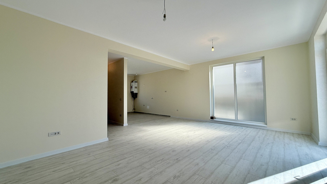 Duplex de vanzare, 4 camere - curent trifazic Giroc - ESO 2, foxfort.ro