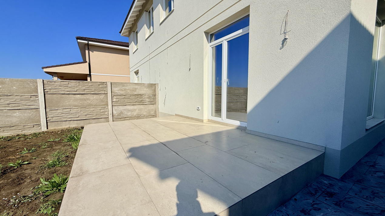Duplex de vanzare, 4 camere - curent trifazic Giroc - ESO 18, foxfort.ro