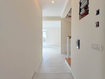 Duplex de vanzare, 4 camere - curent trifazic Giroc - ESO imagine mica 13, foxfort.ro