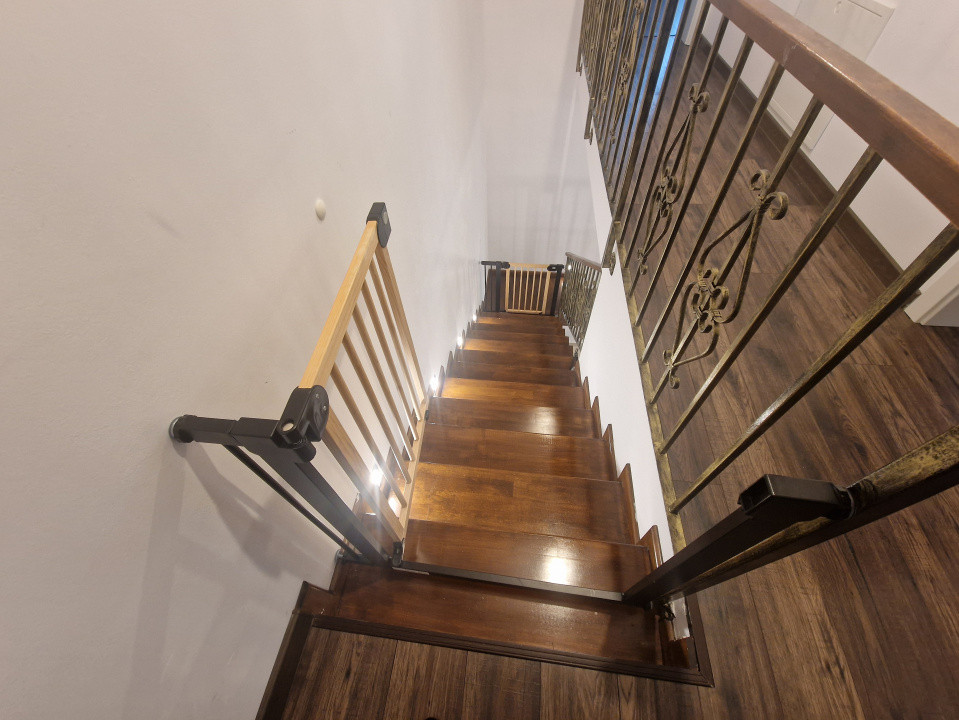 Duplex de vanzare cu 4 camere mobilat si utilat - Mosnita Veche 17, foxfort.ro