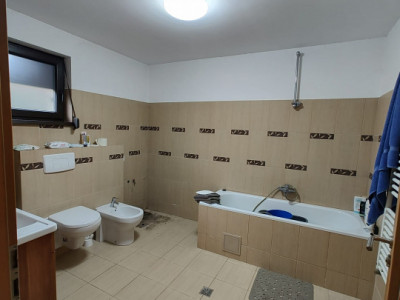 Casa deosebita in Sacalaz - vatra satului la 15 minute de Timisoara imagine mica 39, foxfort.ro