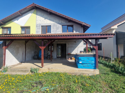 Duplex cu 5 camere, 336 mp teren, Mosnita Veche imagine mica 10, foxfort.ro