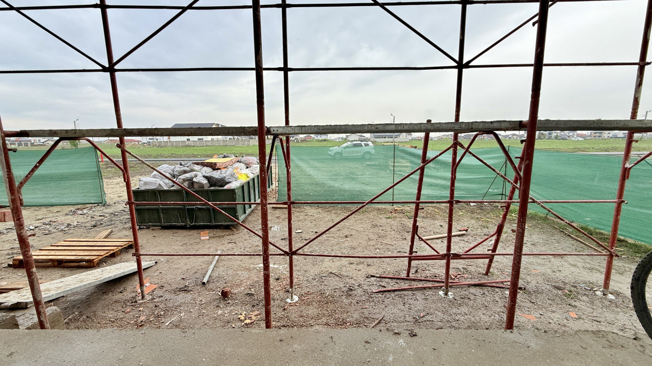 Apartament de vanzare, 2 camere + terasa de 11 mp, Drumul Boilor 12, foxfort.ro