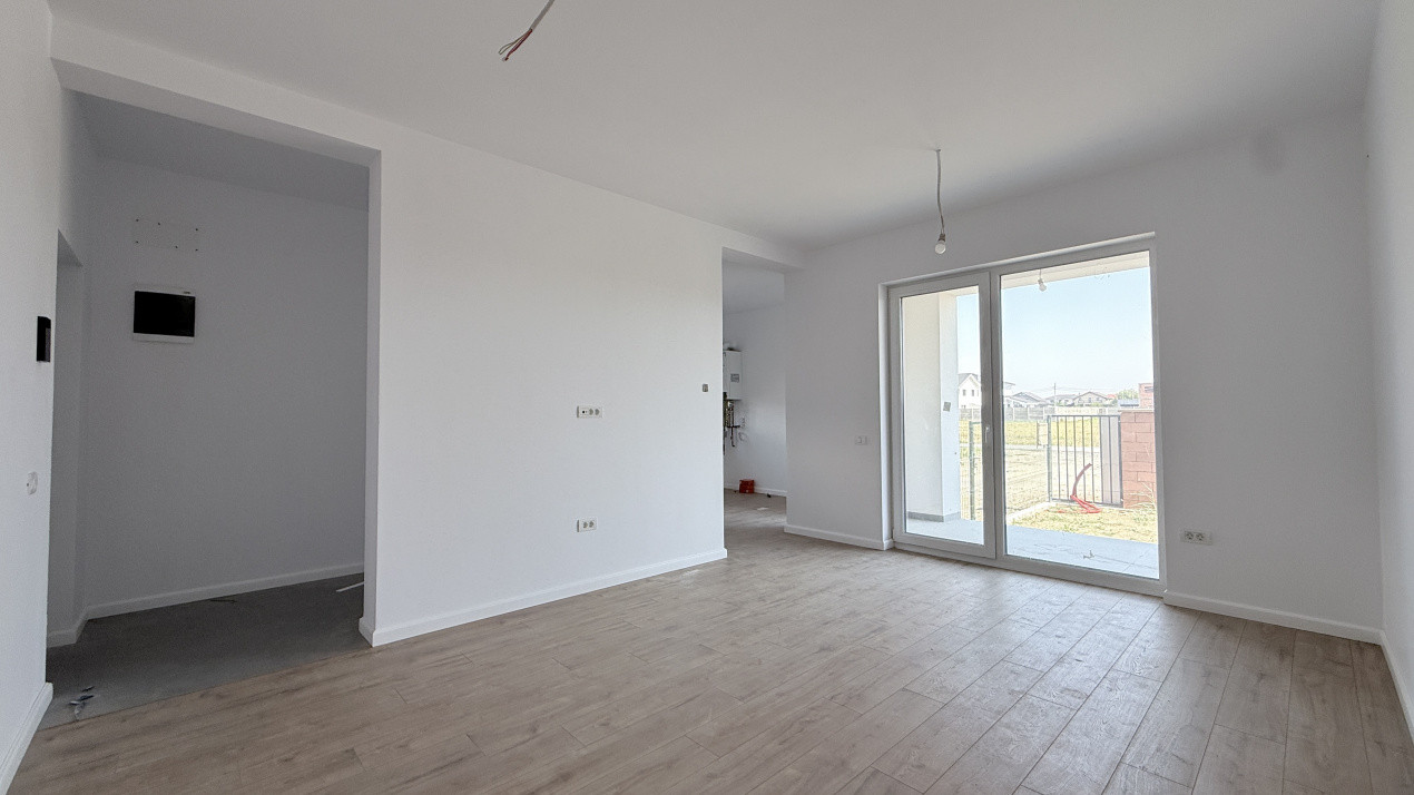 Comision 0% Apartament de vanzare, 2 camere + terasa de 11 mp - Mosnita 2, foxfort.ro