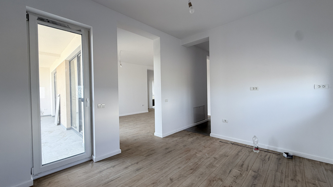 Comision 0% Apartament de vanzare, 2 camere + terasa de 11 mp - Mosnita 6, foxfort.ro
