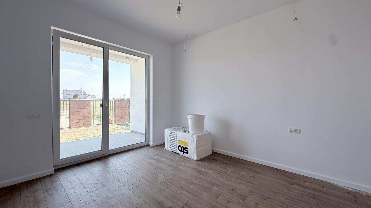 Comision 0% Apartament de vanzare, 2 camere + terasa de 11 mp - Mosnita 7, foxfort.ro