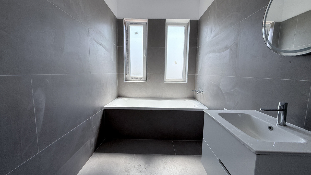 Comision 0% Apartament de vanzare, 2 camere + terasa de 11 mp - Mosnita 10, foxfort.ro