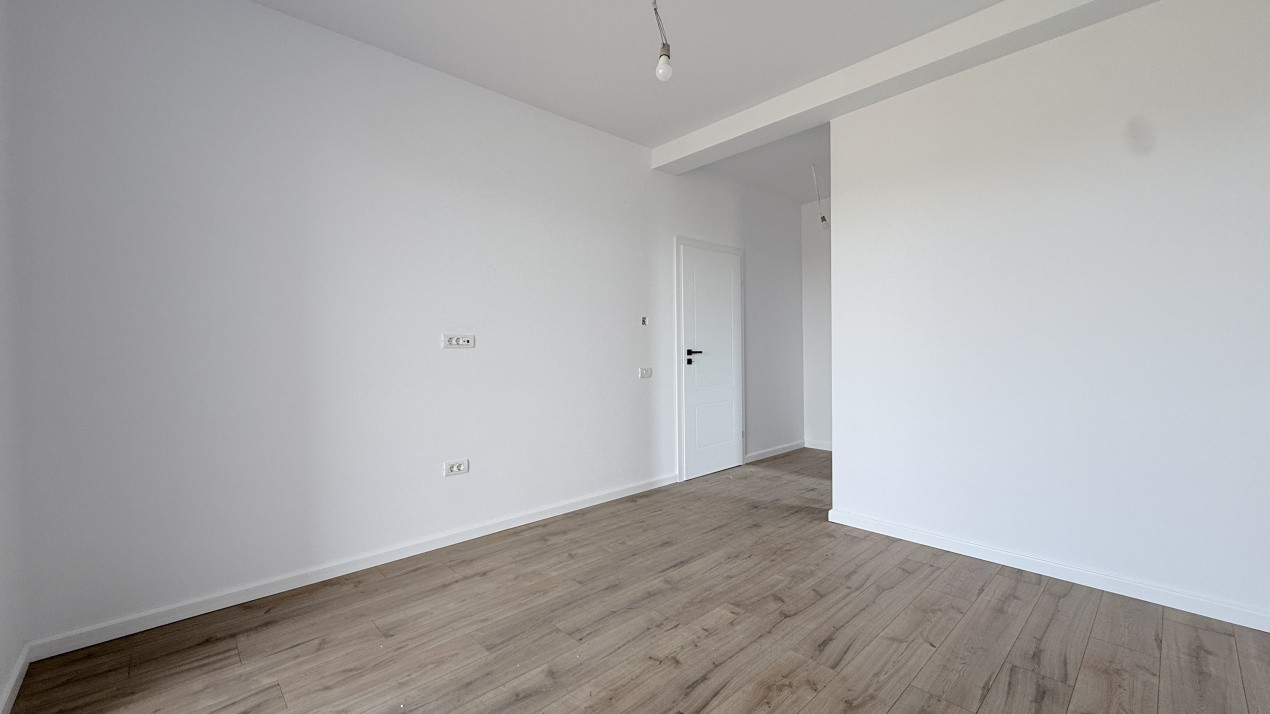 Comision 0% Apartament de vanzare, 3 camere + terasa de 15,62 mp Mosnita 7, foxfort.ro