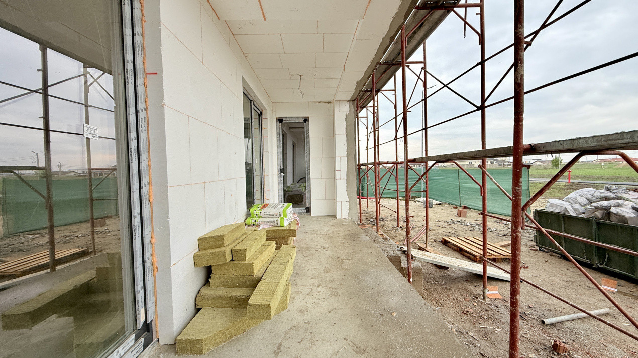 Apartament de vanzare, 2 camere + balcon de 13,5 mp, Drumul Boilor 10, foxfort.ro