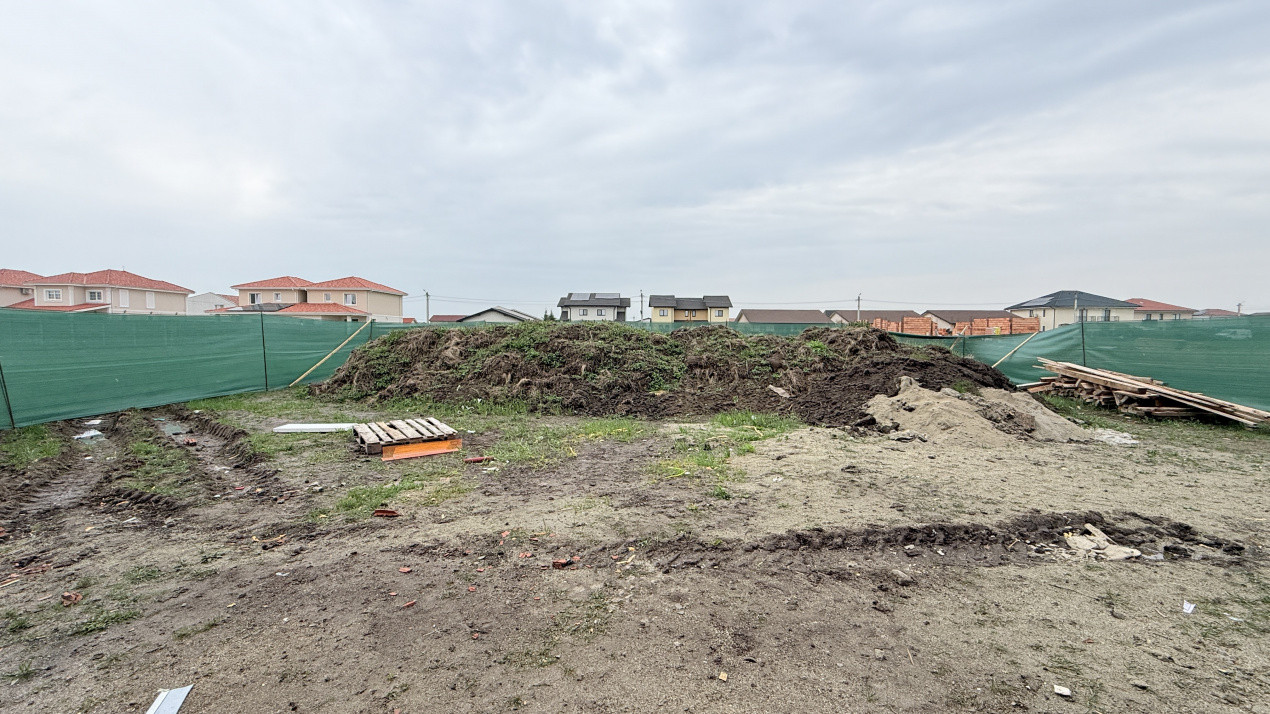 Apartament de vanzare cu 3 camere + gradina 260 mp, Drumul Boilor 13, foxfort.ro