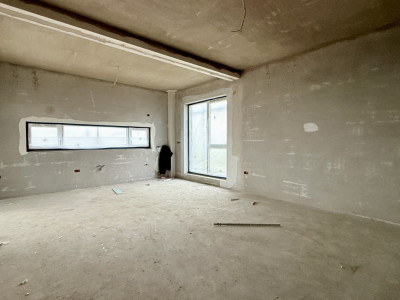 Apartament de vanzare cu 3 camere + gradina 260 mp, Drumul Boilor