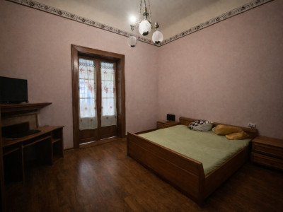 Apartament 3 camere, semidecomandat, etajul 1, Ultracentral-Arad imagine mica 2, foxfort.ro