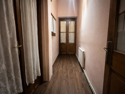 Apartament 3 camere, semidecomandat, etajul 1, Ultracentral-Arad imagine mica 4, foxfort.ro