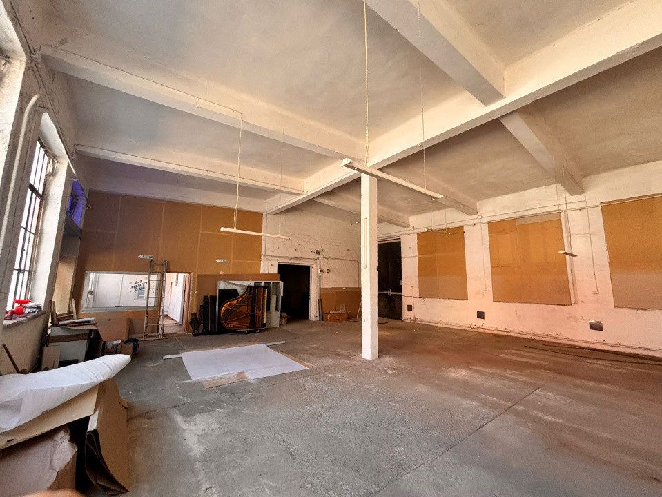 Spatiu industrial de 216 mp cu predare imediata - Gara de Nord 3, foxfort.ro