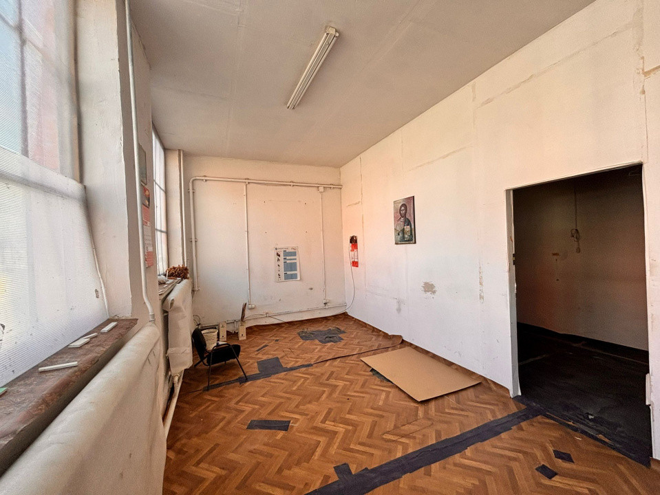 Spatiu industrial de 216 mp cu predare imediata - Gara de Nord 9, foxfort.ro