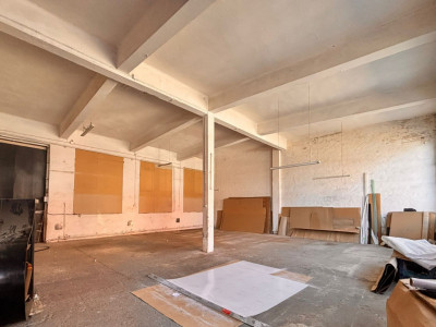 Spatiu industrial de 216 mp cu predare imediata - Gara de Nord