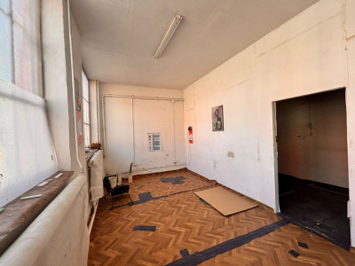 Spatiu industrial de 216 mp cu predare imediata - Gara de Nord imagine mica 9, foxfort.ro