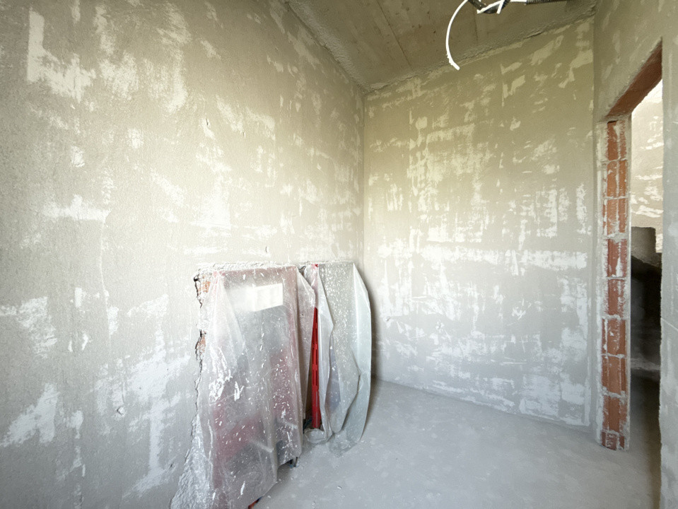 Casa cu 4 camere, interior la gri si exterior la rosu in Sacalaz 12, foxfort.ro