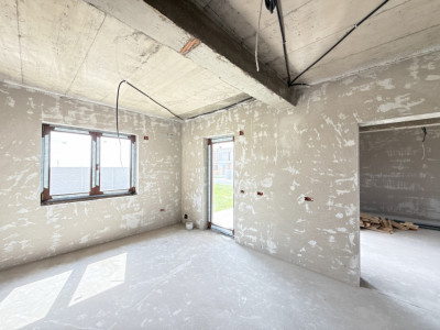 Casa cu 4 camere, interior la gri si exterior la rosu in Sacalaz imagine mica 2, foxfort.ro