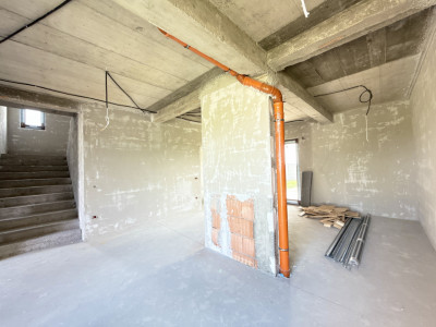 Casa cu 4 camere, interior la gri si exterior la rosu in Sacalaz imagine mica 8, foxfort.ro