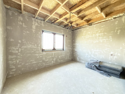 Casa cu 4 camere, interior la gri si exterior la rosu in Sacalaz imagine mica 16, foxfort.ro