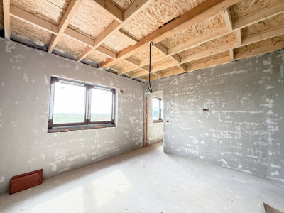 Casa cu 4 camere, interior la gri si exterior la rosu in Sacalaz imagine mica 18, foxfort.ro