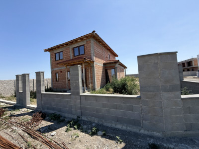 Casa 4 camere | 145 mp utili | 541 mp teren | Sacalaz