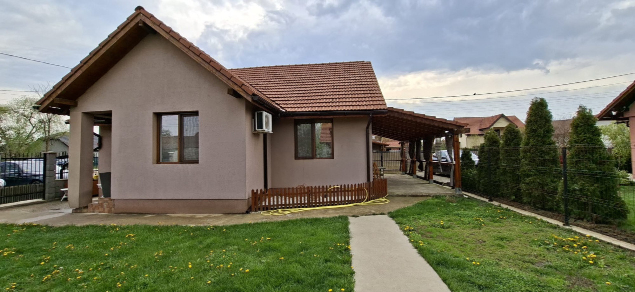 Casa individuala cu 3 camere moderna in Sanmihaiu Roman 1, foxfort.ro