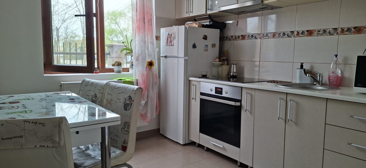 Casa individuala cu 3 camere moderna in Sanmihaiu Roman 6, foxfort.ro