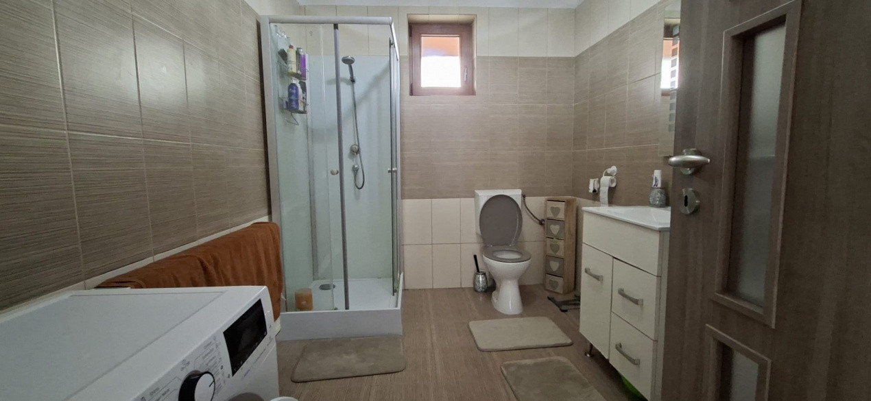 Casa individuala cu 3 camere moderna in Sanmihaiu Roman 7, foxfort.ro