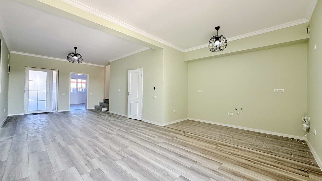 Casa de vanzare cu 4 camere cu toate utilitatile - Lidl Drumul Boilor 3, foxfort.ro