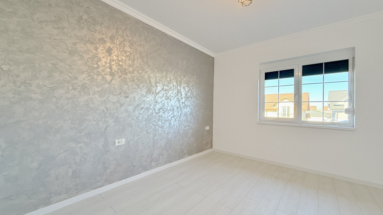 Casa de vanzare cu 4 camere cu toate utilitatile - Lidl Drumul Boilor 7, foxfort.ro