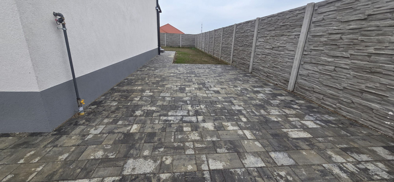 Duplex modern, predare la cheie, toate utilitatile - asfalt - Mosnita  15, foxfort.ro