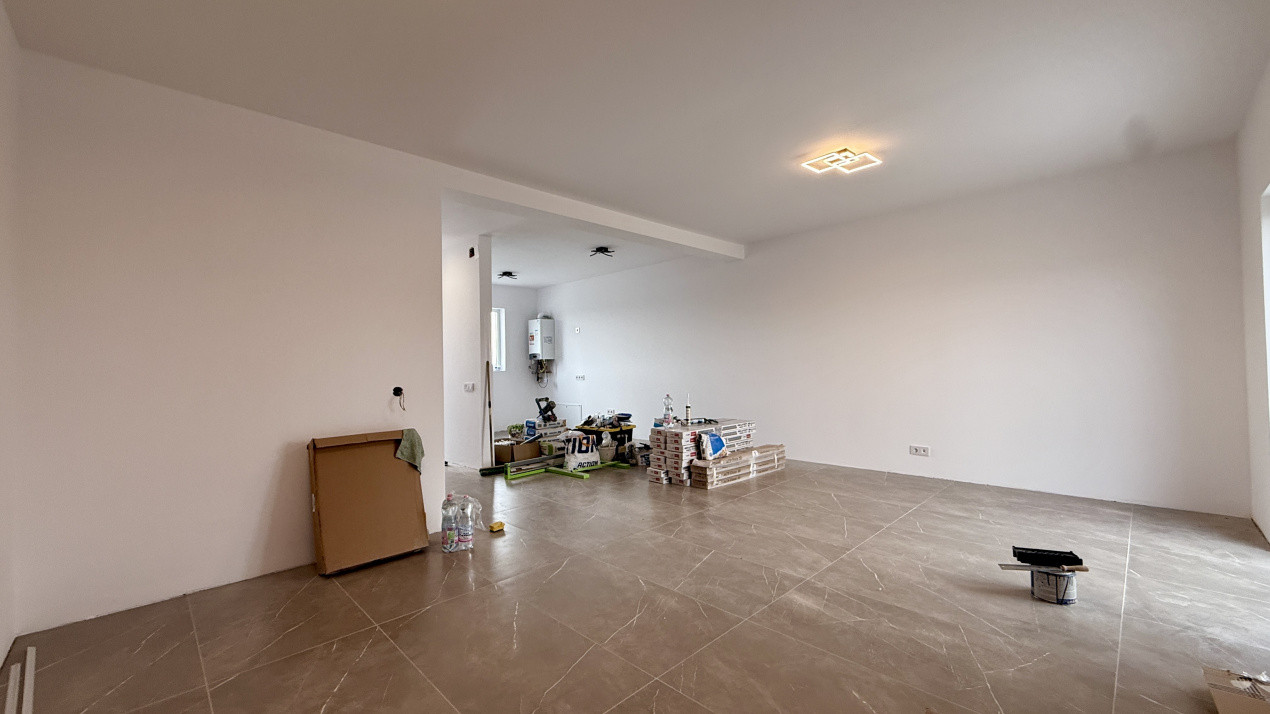 Duplex modern, predare la cheie, toate utilitatile - asfalt - Mosnita  3, foxfort.ro