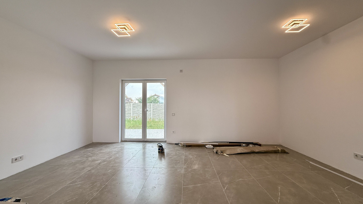 Duplex modern, predare la cheie, toate utilitatile - asfalt - Mosnita  4, foxfort.ro