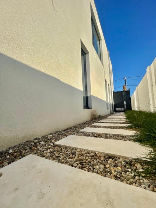 Duplex la alb, design deosebit, zona Decathlon - V1146 12, foxfort.ro